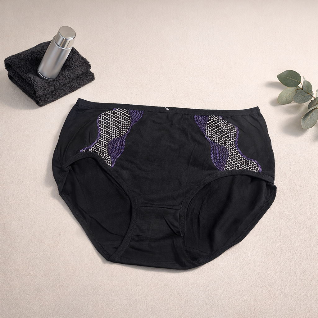 Pearls Design Type Soft Underwear