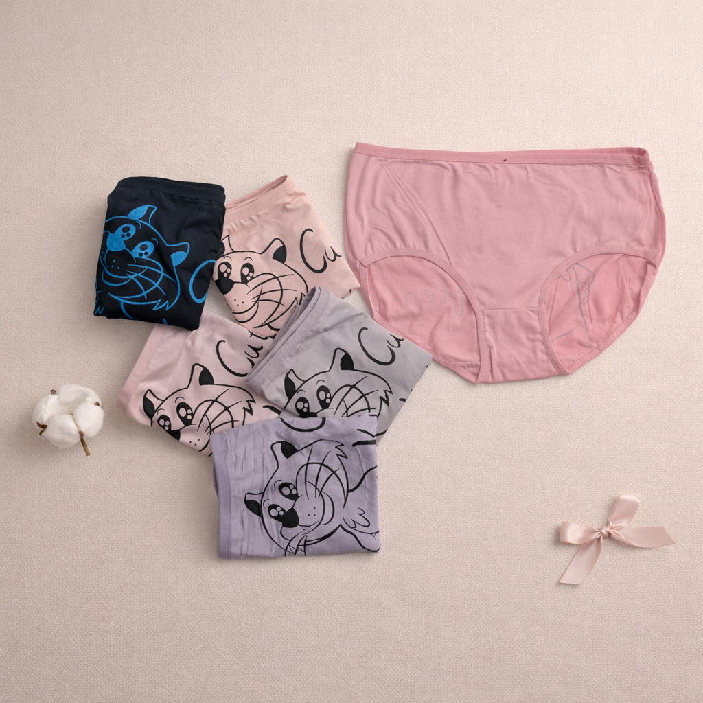Back Side Cute Kitten Written Soft Underwear