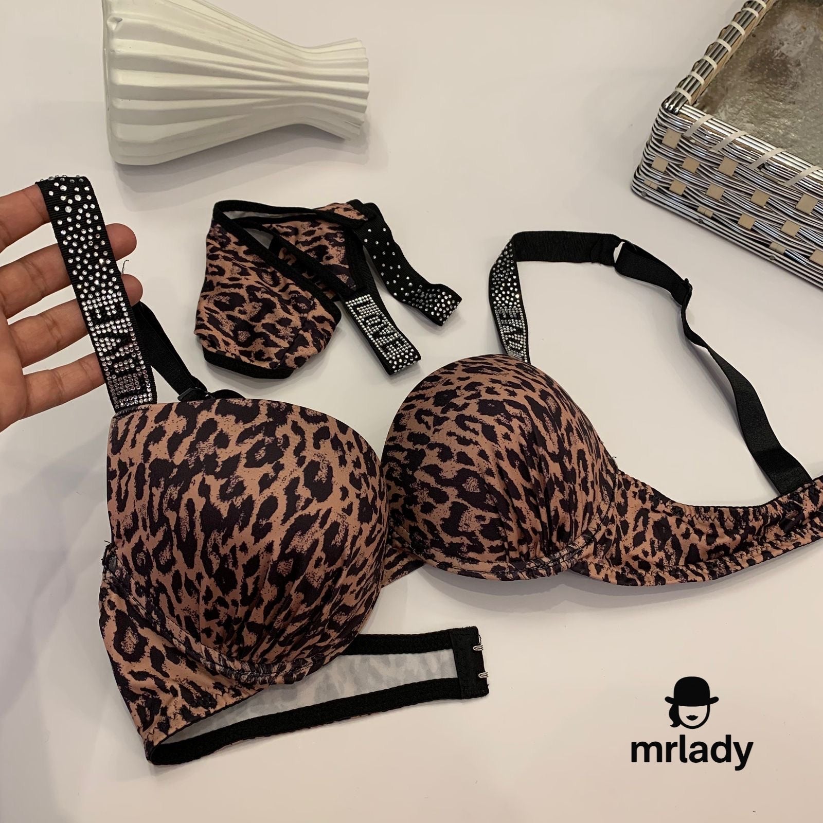 LOVE LIGHT PUSH UP BRA SET