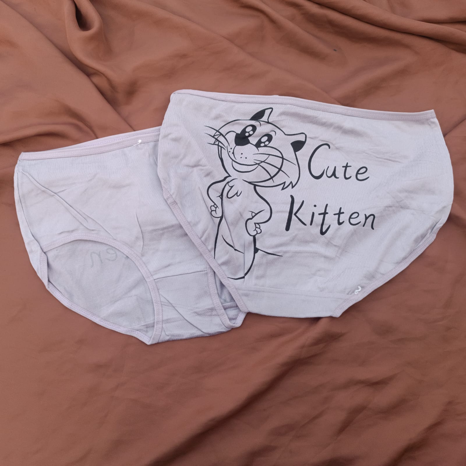 Back Side Cute Kitten Written Soft Underwear