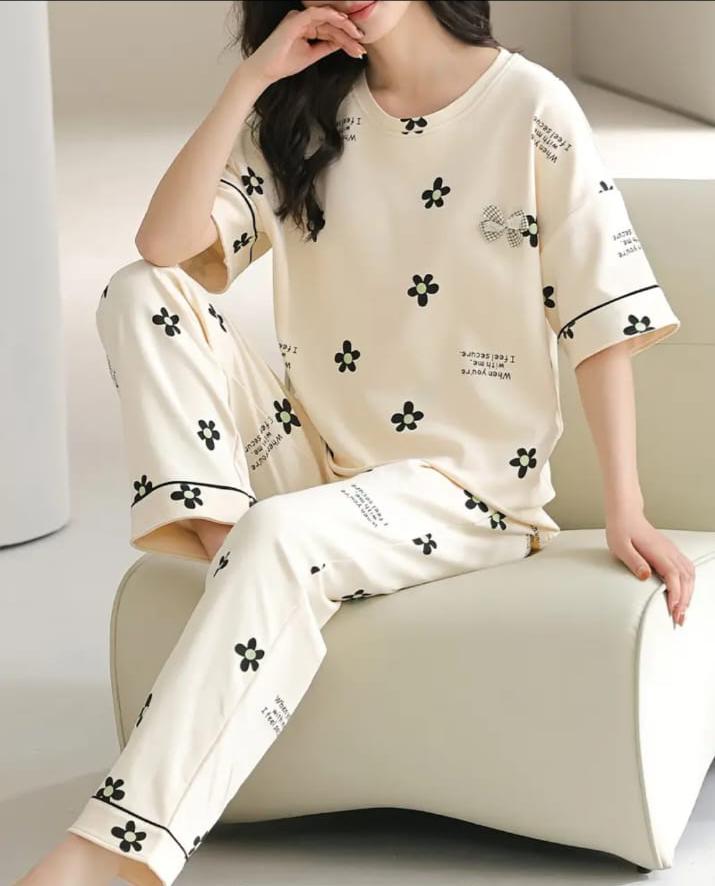 Off white Black all over flowers Print Half Sleeves Printed Night Suit (RX-318)