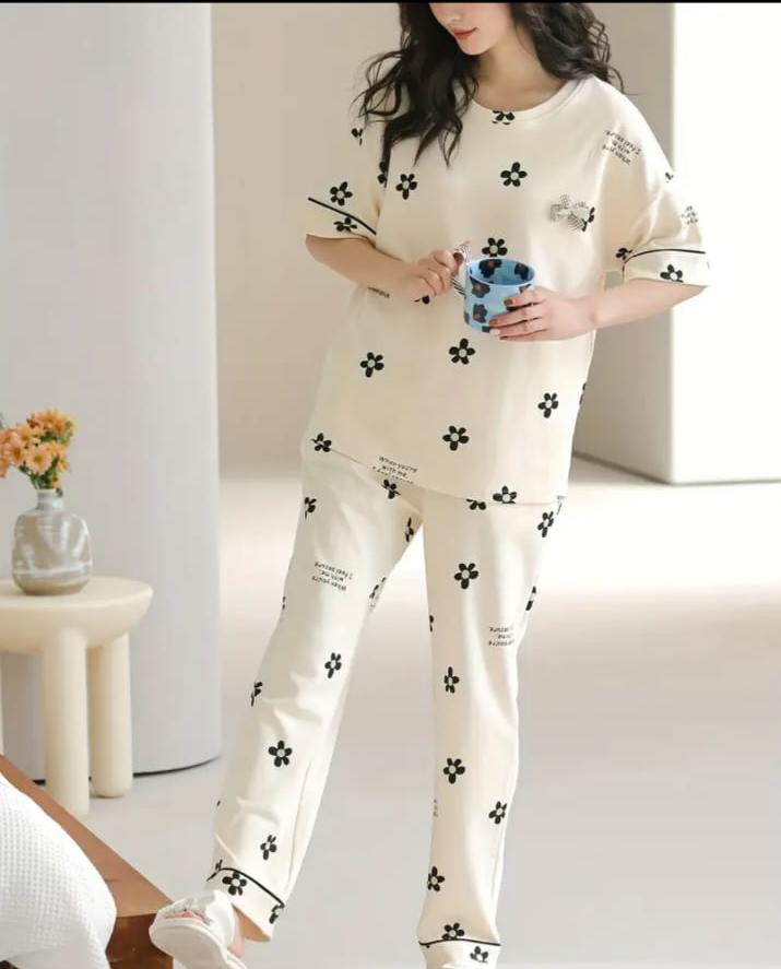 Off white Black all over flowers Print Half Sleeves Printed Night Suit (RX-318)