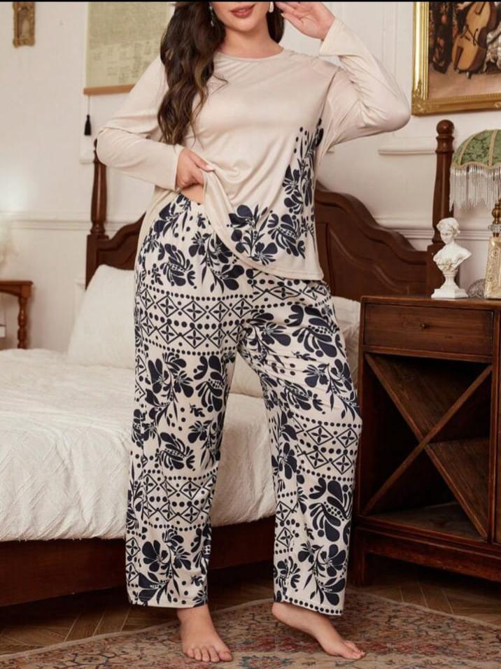 Off white Floral Print Half Sleeves with floral Printed pajama Night Suit (RX-313)