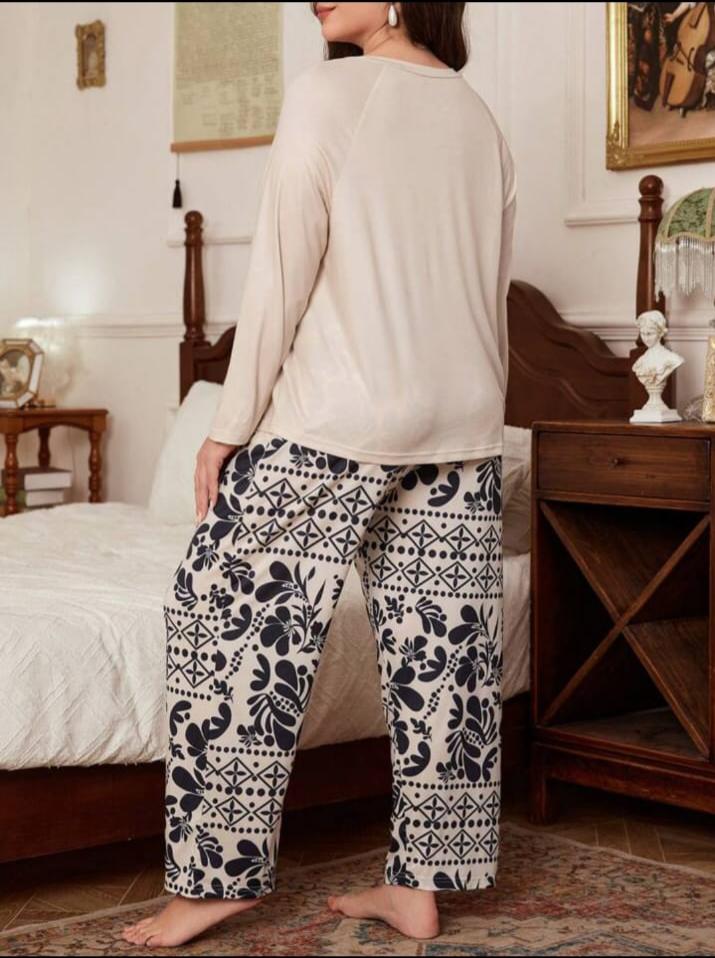 Off white Floral Print Half Sleeves with floral Printed pajama Night Suit (RX-313)