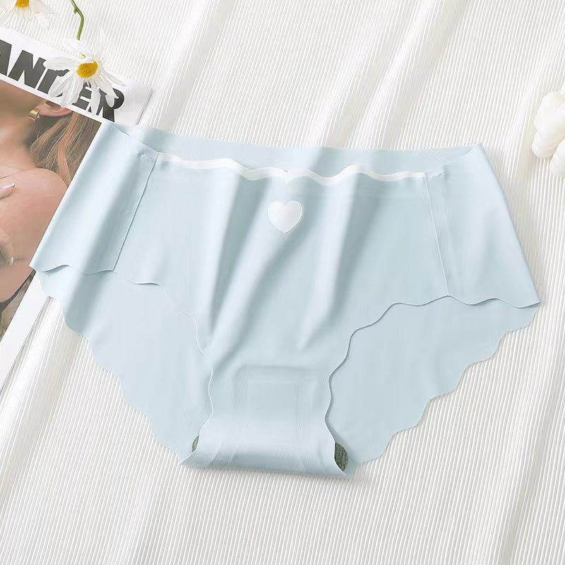 Love Sign Cut Seamless Very Smooth Underwear