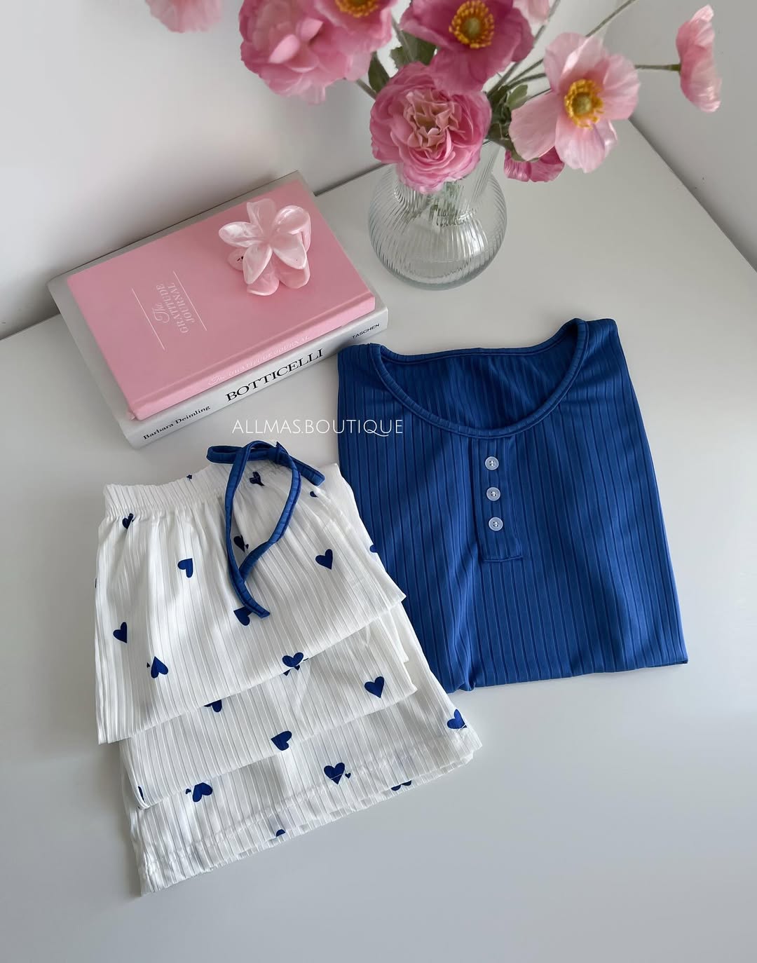 Elegant Lounge Wear (78245)
