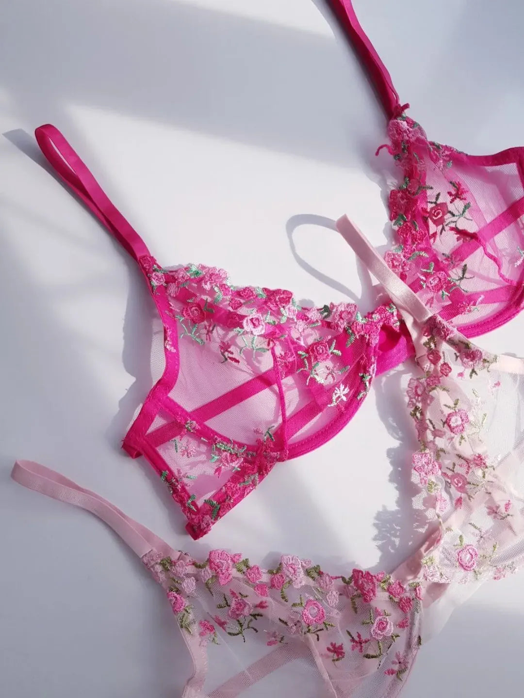 (32-38)B Beautiful Lace Underwire Bra and Panty Set