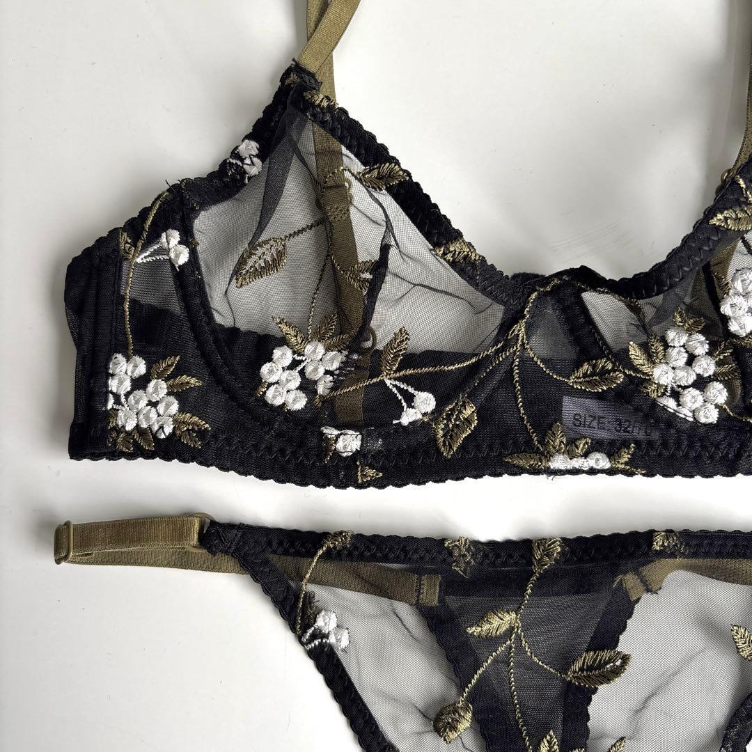 (32-38)B Beautiful Lace Underwire Bra and Panty Set
