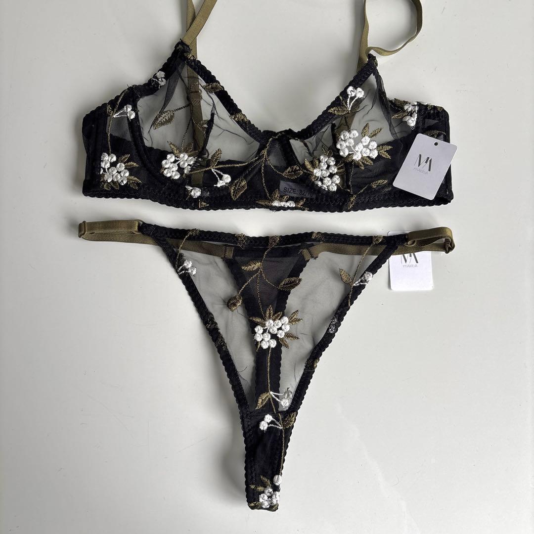(32-38)B Beautiful Lace Underwire Bra and Panty Set